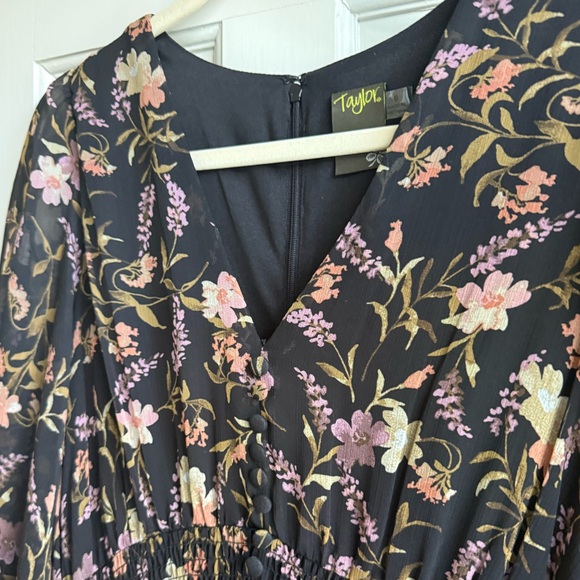 Taylor Brown Floral Long Sleeve Dress - Picture 5 of 7